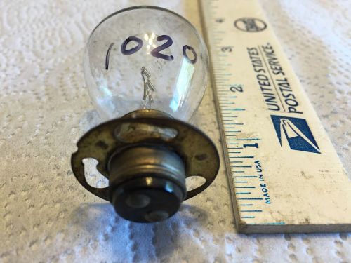 Old car  light bulb,   pn 1020. no application data.   item:  0070