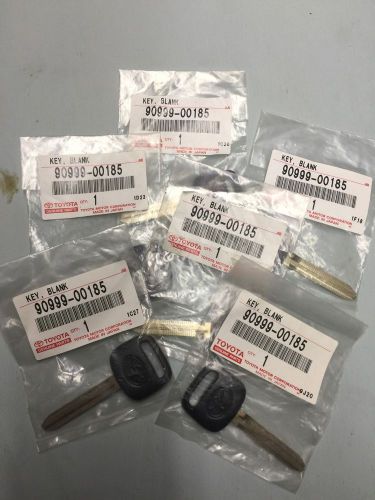 90999-00185 genuine oem toyota tr-47 style non-transponder key uncut