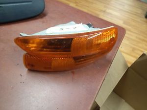 Oem 2002 mitsubishi eclipse driver &amp; passenger side running lamp, signal marker