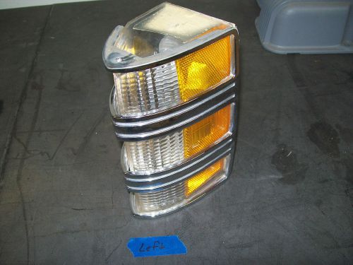 Left corner parklight 76 ltd ford bezel lens fomoco light 75 77 78 351 turn 460