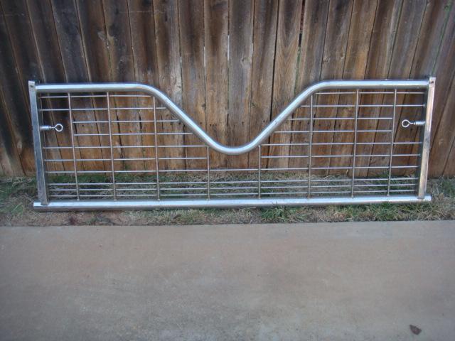 Flow through chrome tailgate for full size dodge pickup