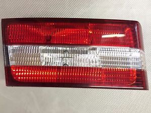 Toyota lexus es300 00 01 left driver trunk lid tail light oem 2000 2001 lh l