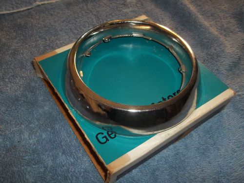 Nos 1955 - 68 56 gm chrome dome light bezel