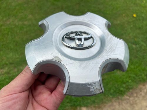 Toyota tundra oem wheel center cap machined finish 42603-0c080 2007-2013