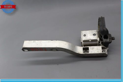 11-16 bmw 528i f10 front right passenger side radiator support bracket oem