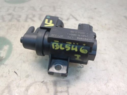 Additional air valve for toyota auris luna 13263288 13263288-