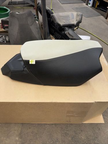 2014 ski doo free ride seat