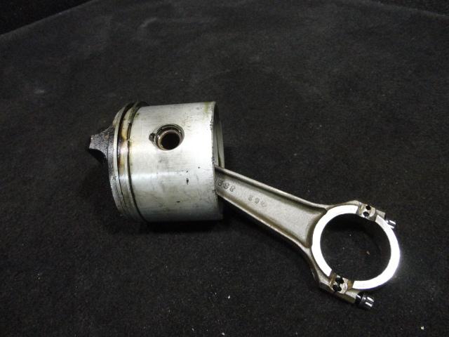 Piston & connecting rod assy #396588/321712 johnson/evinrude 1988 90hp #1(624)