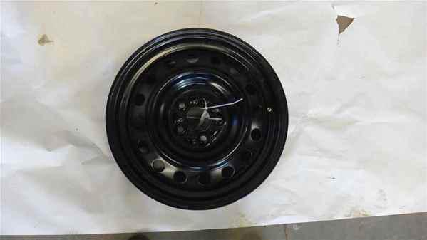 04-11 ford focus 15 inch steel wheel oem