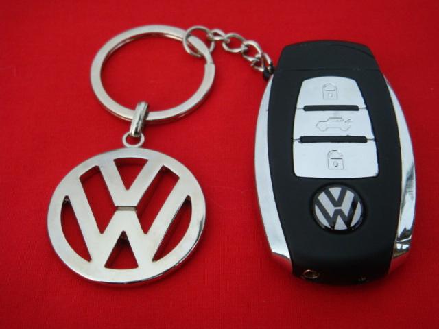 Vw wolkswagon  beetle key chain 2 pc set key fob lighter ! usa  fast shipping 