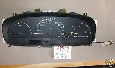 Ford 99 coutour instrument cluster/gauges 1999 2.5 at