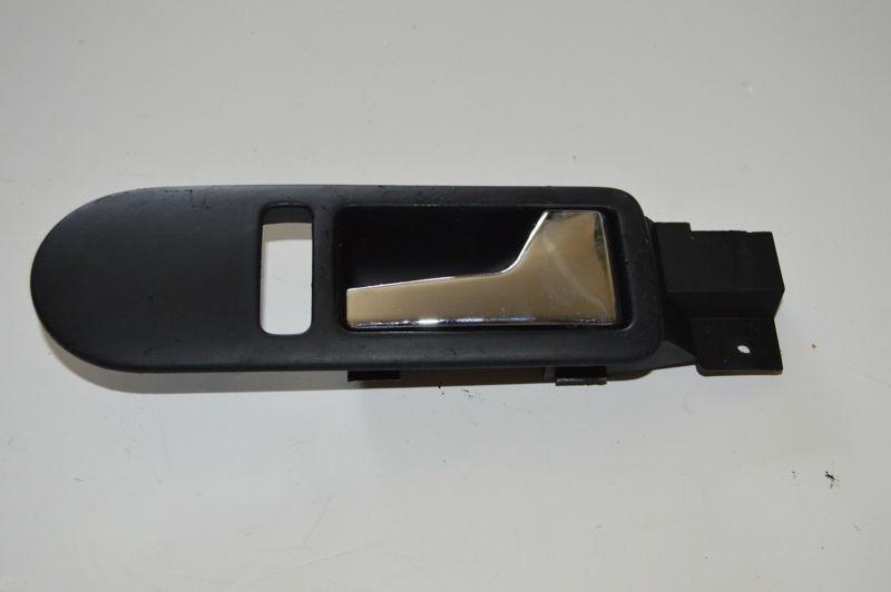 98 99 00 01 02 03 04 05 vw beetle passenger side interior handle