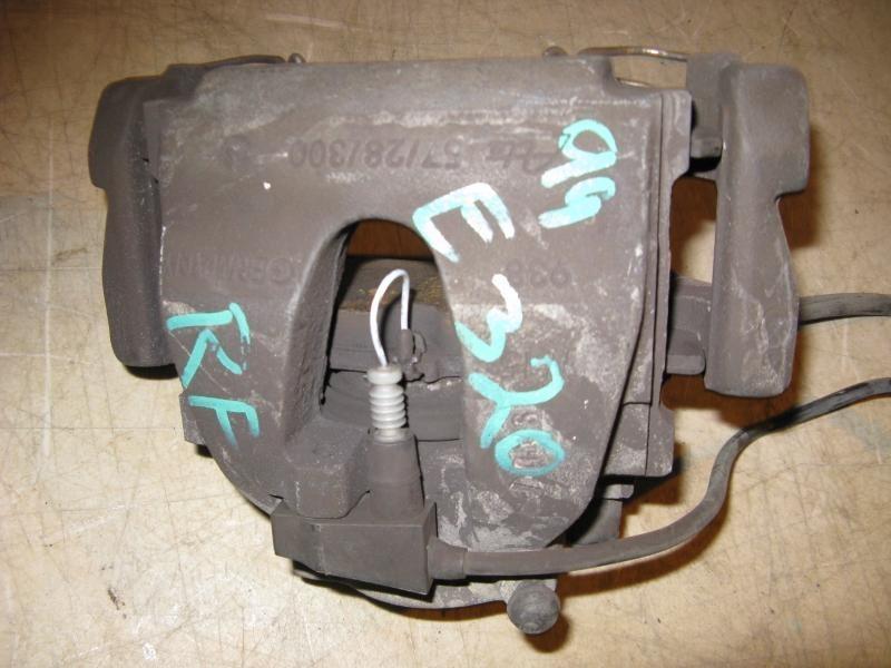 96-98 99 00 01 02 03 mercedes e320 430 300d r. right passenger caliper 210 front