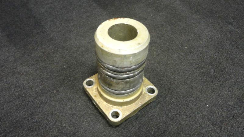 Used bearing housing #911689 #0911689 johnson/evinrude outboard lower unit