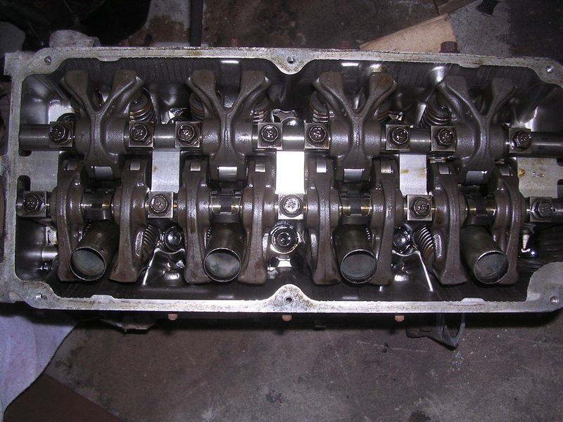 Cylinder head mitsubishi 4g64 2.4l sohc galant eclipse