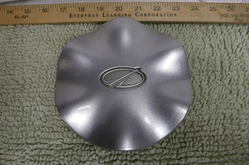 99,00,01,02,03,04 left,right oldsmobile alero center cap silver #9593826,20973 