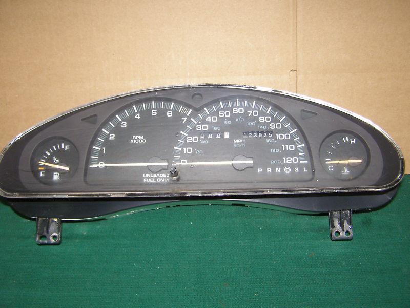 1993 1994 1995 1996 1997 chrysler concorde  vision speedometer cluster  124k