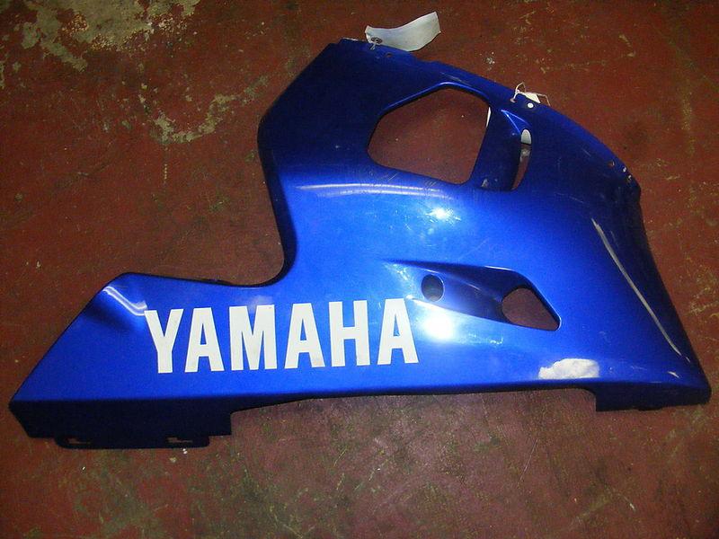 01 yamaha r6 lower panel right