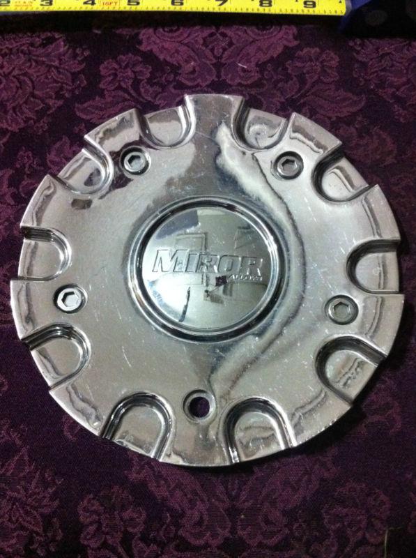 1 miror alloys wheels chrome center cap  part# cap408l180 stock# 240