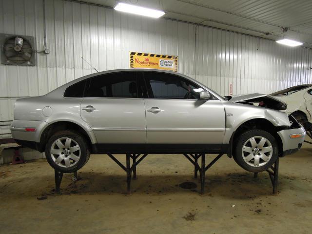 2002 volkswagen passat front door right 2053812