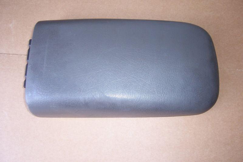 02 03 04 05 06 07 08 09 trailblazer envoy center console lid arm rest