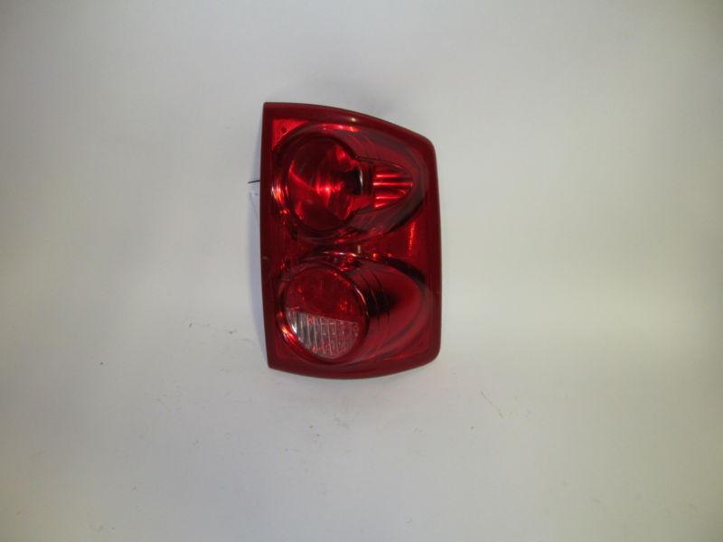 05 06 07 08 09 2010 2011 dodge dakota oem right tail light nice!