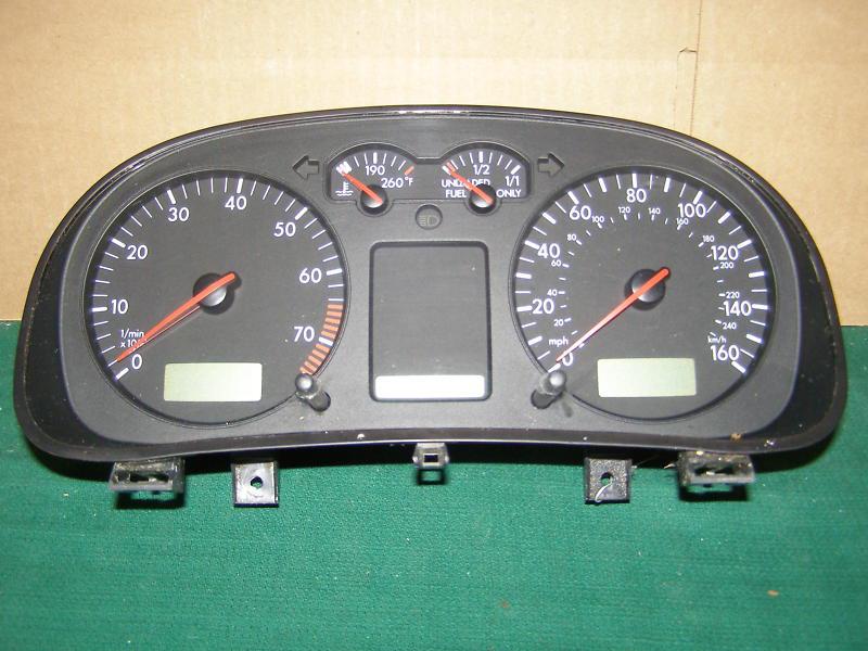 2000 2001 vw golf  2000 vw jetta speedometer cluster  at