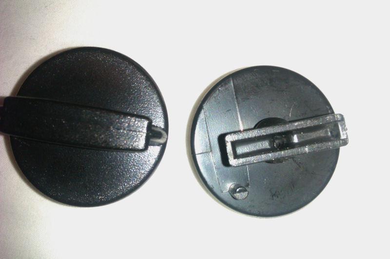 1995-2006  mercedes   button. knob for luggage compartment covering