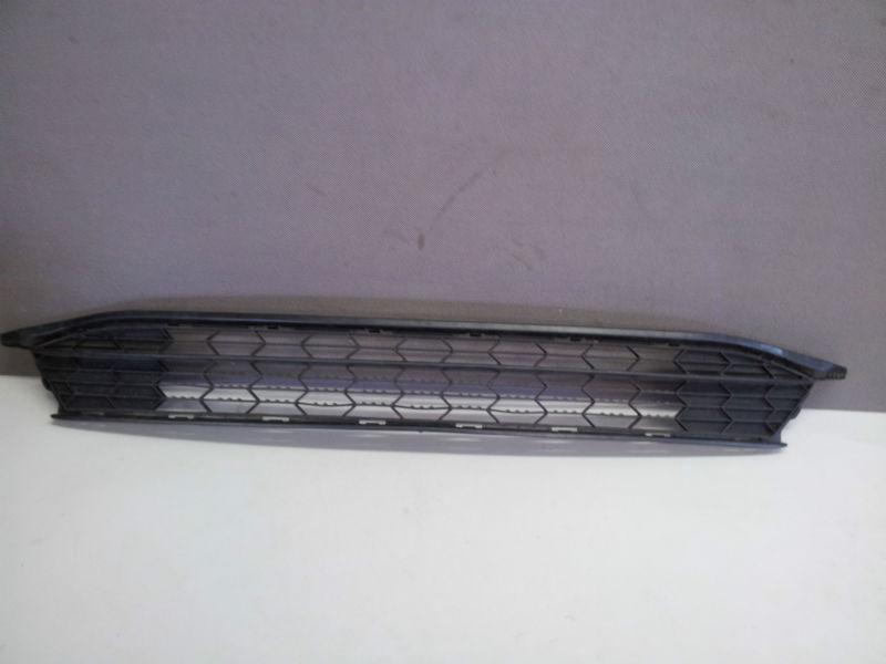 2010-2012 honda odyssey front lower grille 71102-tk8-a00