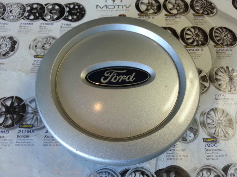 Ford expedition center hub cap 6l14-1a096-cc