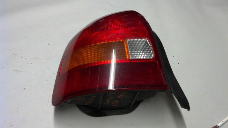 1996 honda civic dx hatchback tail light left