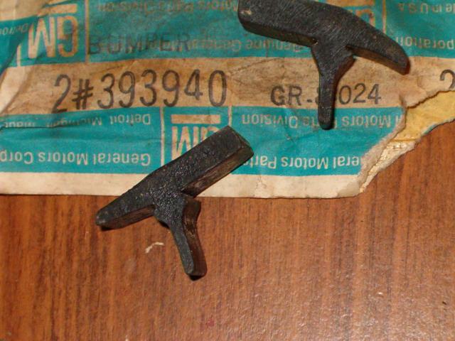 1967 oldsmobile cutlass, 4-4-2 nos hood side bumpers "6 pcs" gm 393940