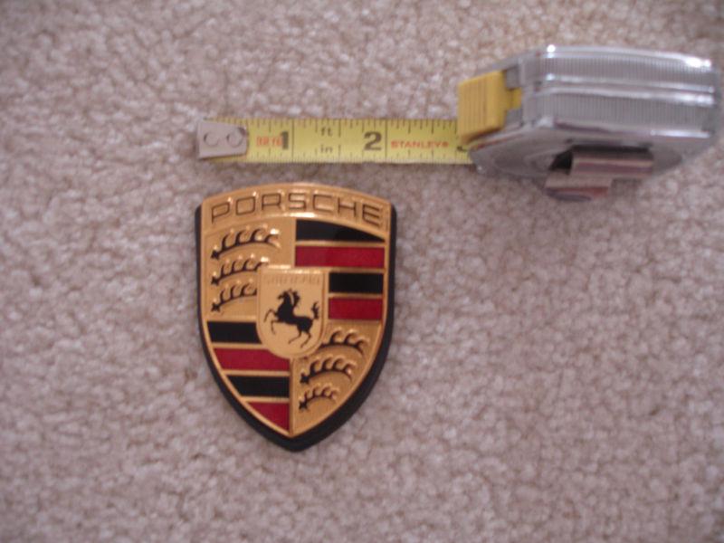 Genuine porsche hood crest emblem 996 559 211 01