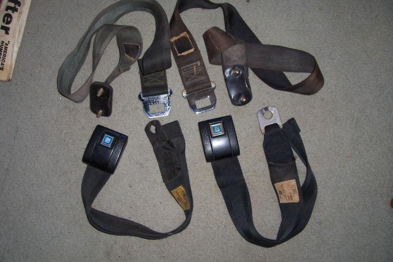 1967-1971  black standard front shoulder seat belts chevy camaro  firebird