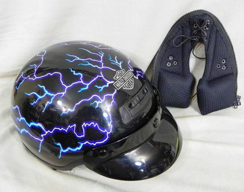 Harley davidson black 1/2 dot helmet w blue & purple lightning design sz l 60