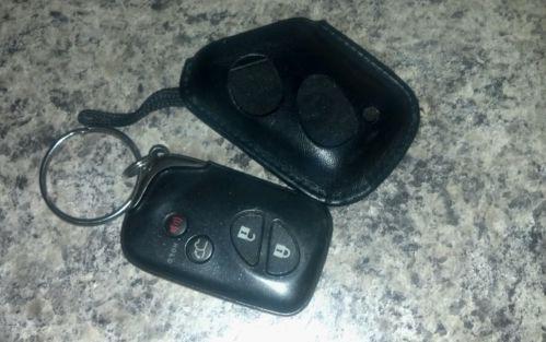 Lexus rx350 rx400h gx460 smart keyless entry remote and case.