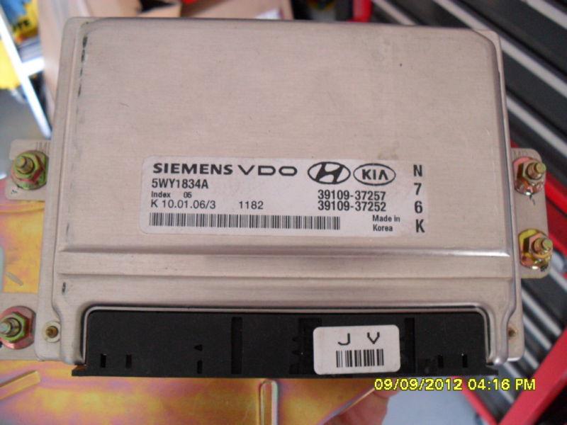  kia sportage 2.7l v6 engine computer ecm ecu oem p/n 39109-37257