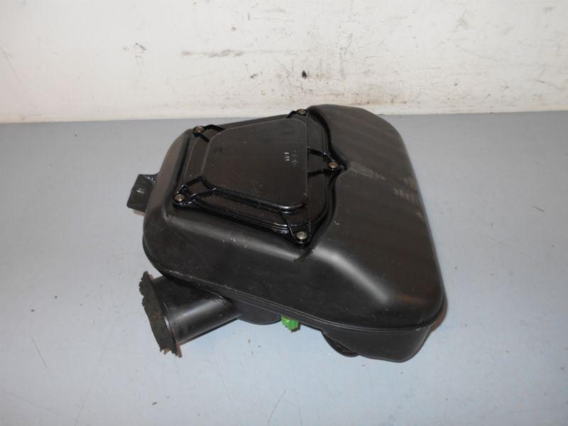 #5218 - 2003 03 04 05 06 07 suzuki hayabusa  air box & filter