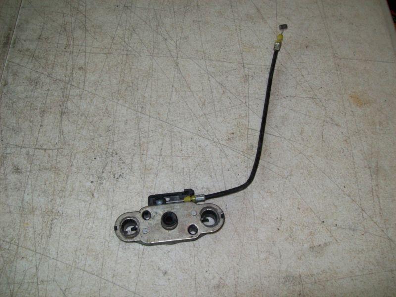 2006 suzuki gsxr600/750 rear seat latch & cable 