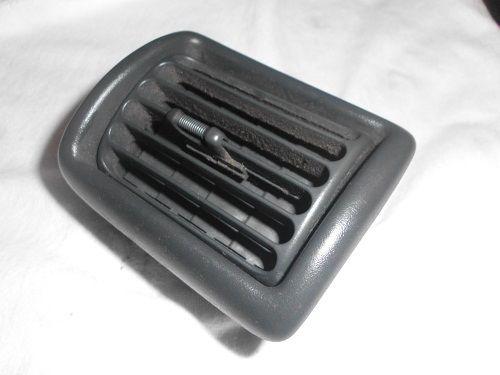 97-02 camaro z-28 a/c dash air vent pass rh side grey (vent only)