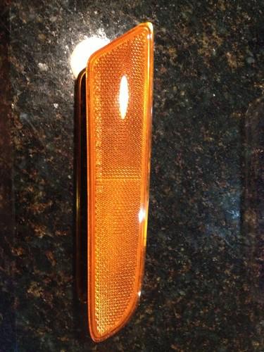 Lexus es300 02,03 es330 04,05,06 right front side marker light 2002-2006