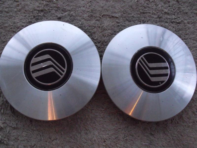 Rare,1998 - 2002 mercury grand marquis centercaps (2) f8mc-1a096-ca