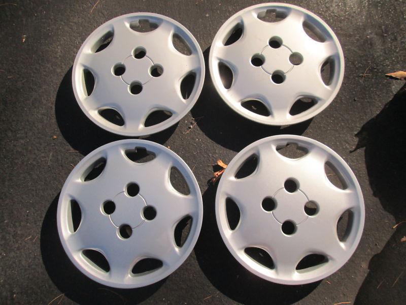 1993 1994 mitsubishi mirage dodge colt summit hubcaps 