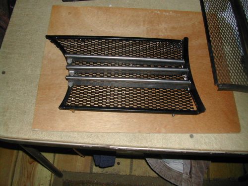 Alfa romeo giulia super right grill oe nos