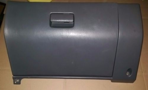 98 nissan frontier glove box -  complete assembly  w/lock latch oem