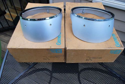 1969 camaro z/28 ss nos gm set head light bezels w/chrome rings in gm boxes