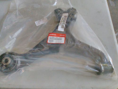 2014-15 honda civic 2.4 ltr lower control arm rh new in bag