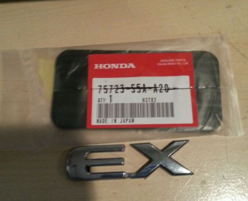 Honda oem ex  emblem 75723-s5a-a20