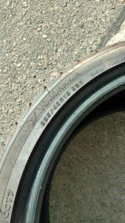 Yokohama avid h4s/v4s 225/40r18 tire