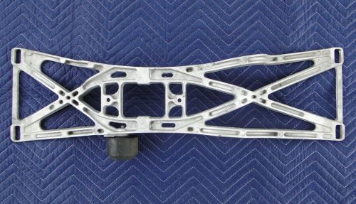 Jaguar xj6 xjr vdp transmission mount crossmember oem 1995-97 genuine mna7600cb